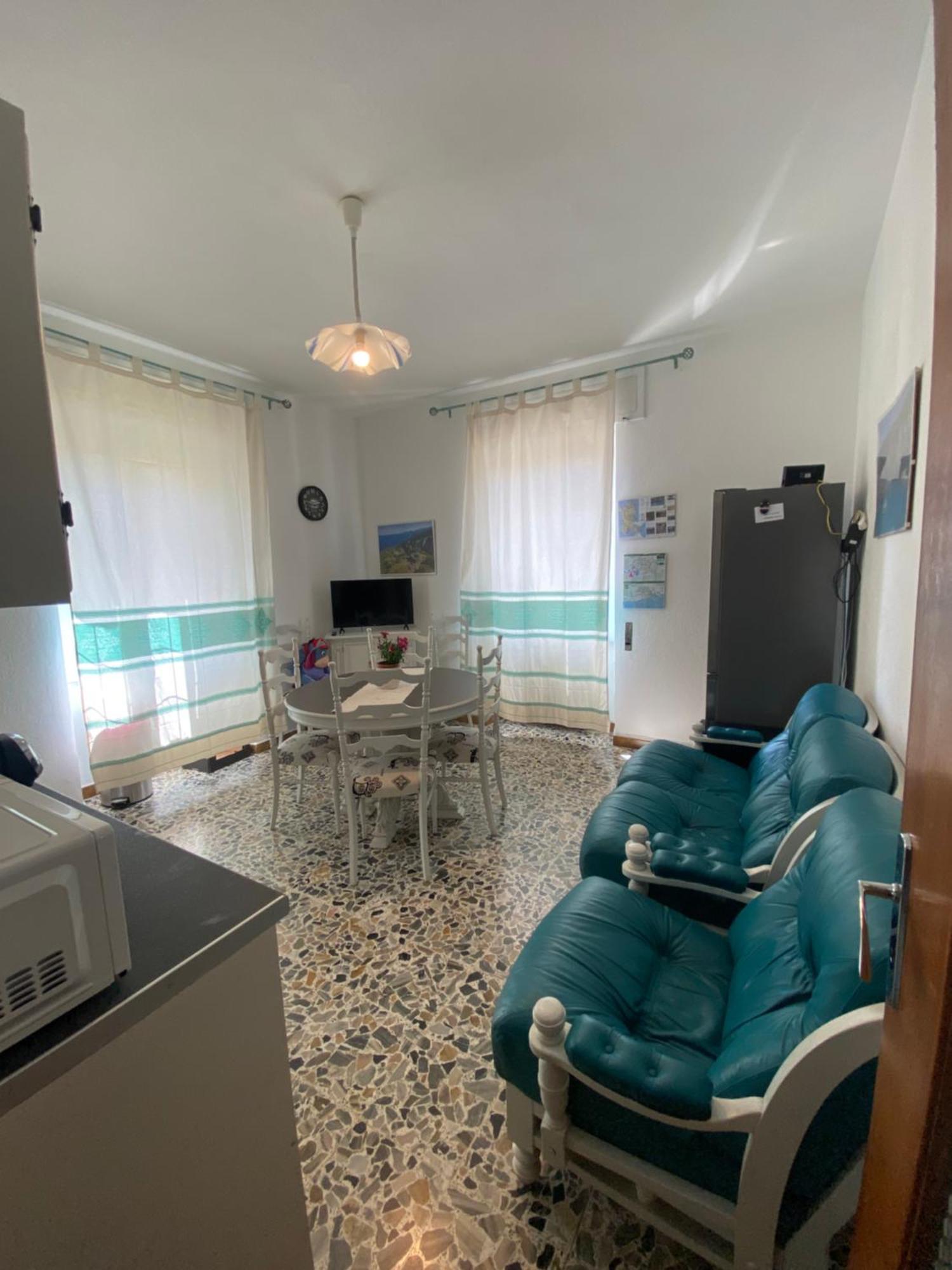 Montes Apartment Dorgali Bagian luar foto
